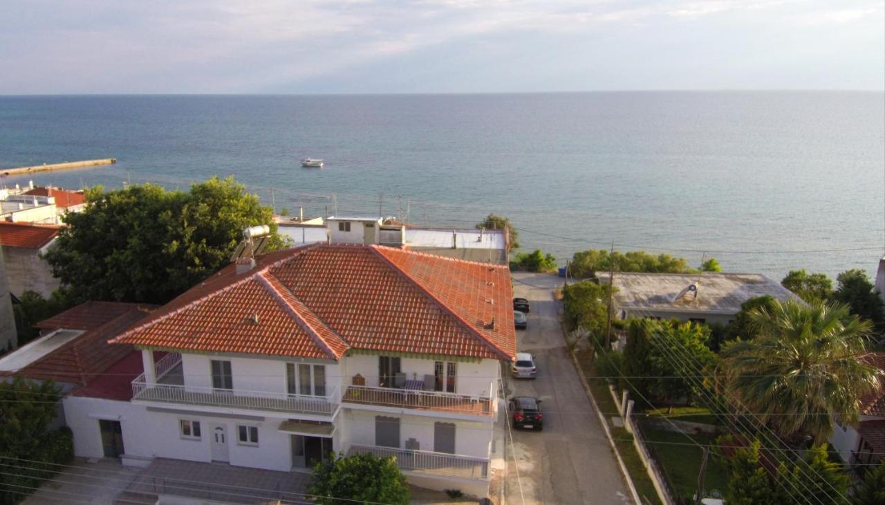 Seaside Apartments Néa Iráklia Eksteriør bilde