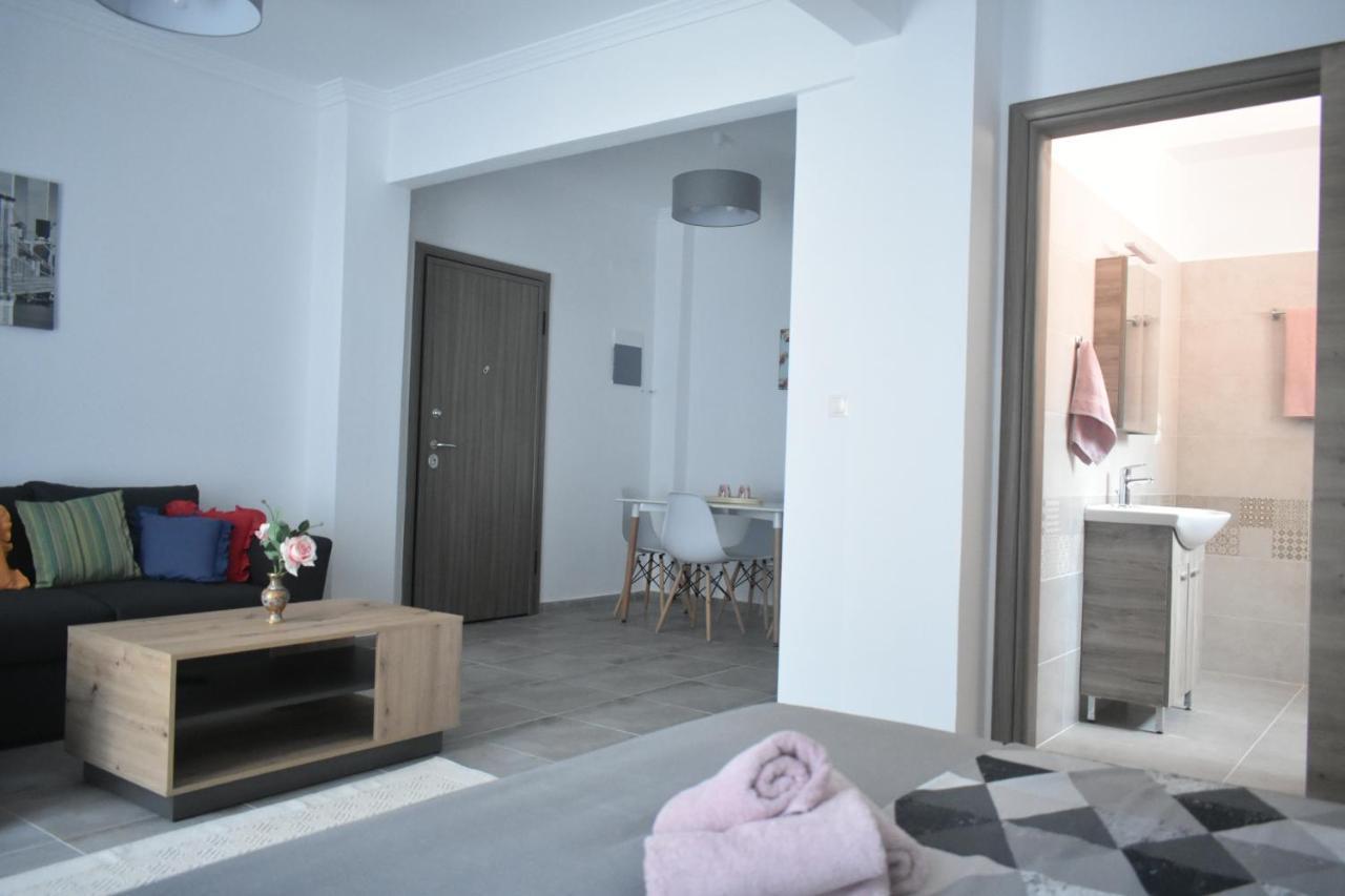 Seaside Apartments Néa Iráklia Eksteriør bilde