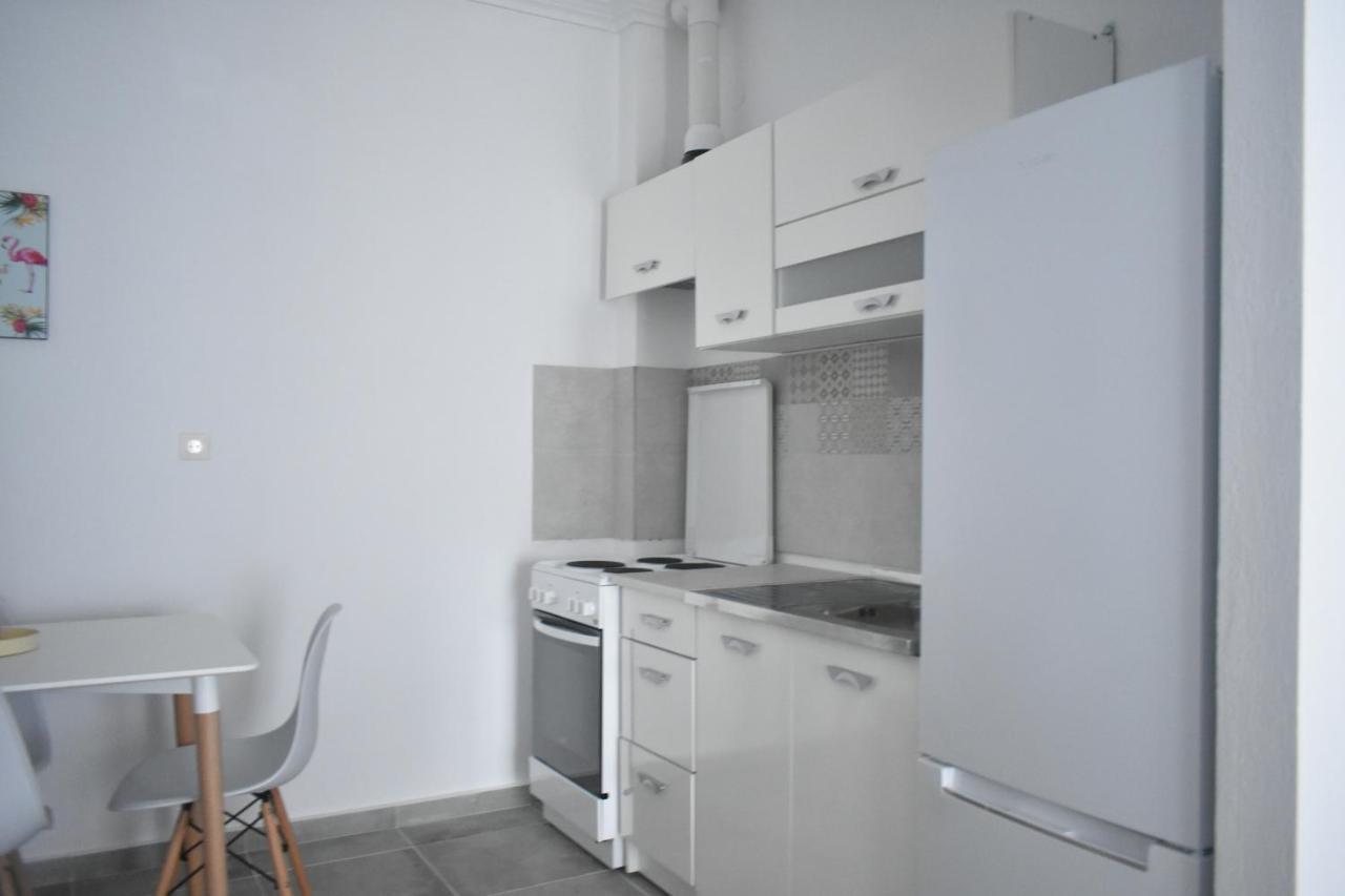 Seaside Apartments Néa Iráklia Eksteriør bilde