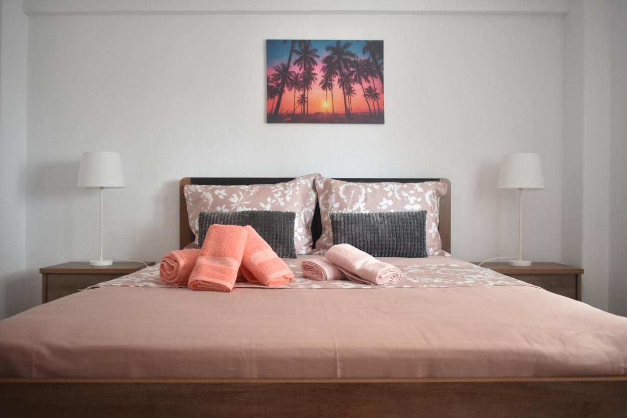 Seaside Apartments Néa Iráklia Eksteriør bilde