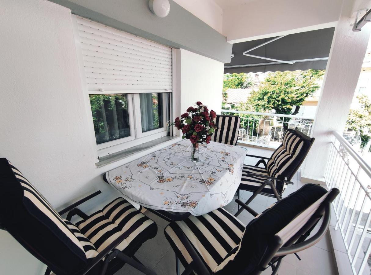 Seaside Apartments Néa Iráklia Eksteriør bilde
