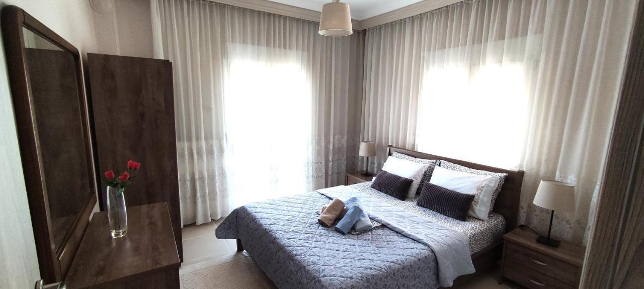 Seaside Apartments Néa Iráklia Eksteriør bilde