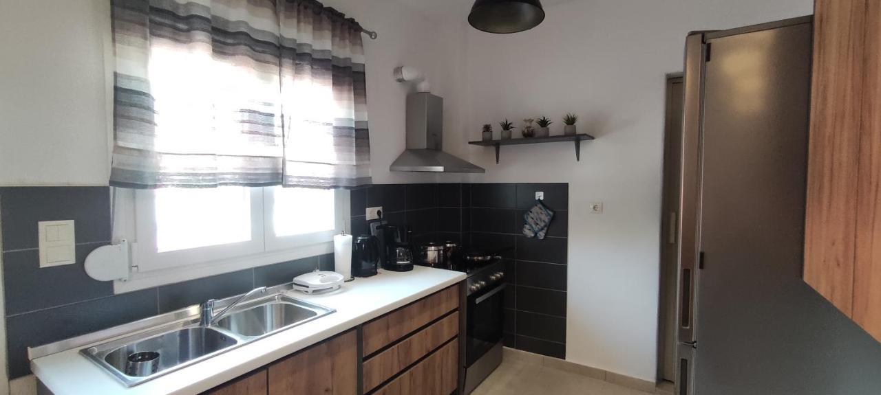 Seaside Apartments Néa Iráklia Eksteriør bilde